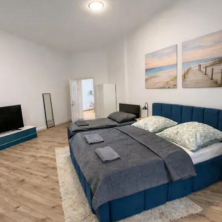 Hbf Love hôtel *